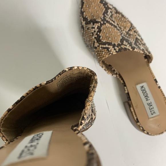 Steve Madden Animal Print Rounded Toe Embossed Slip On Mules Size 6.5 - Picture 11 of 13